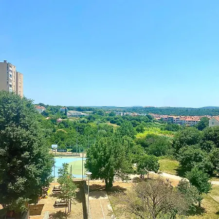 Apartamento Ema Pula