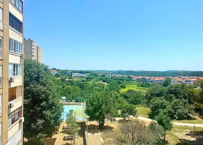 Apartamento Ema Pula